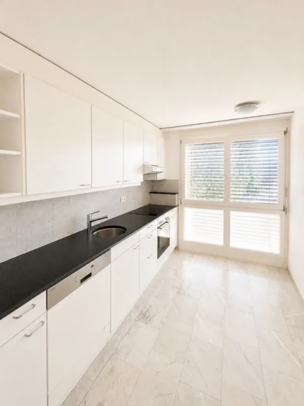 helle Wohnung mit Balkon, Hobbyraum mit eig. Waschturm
