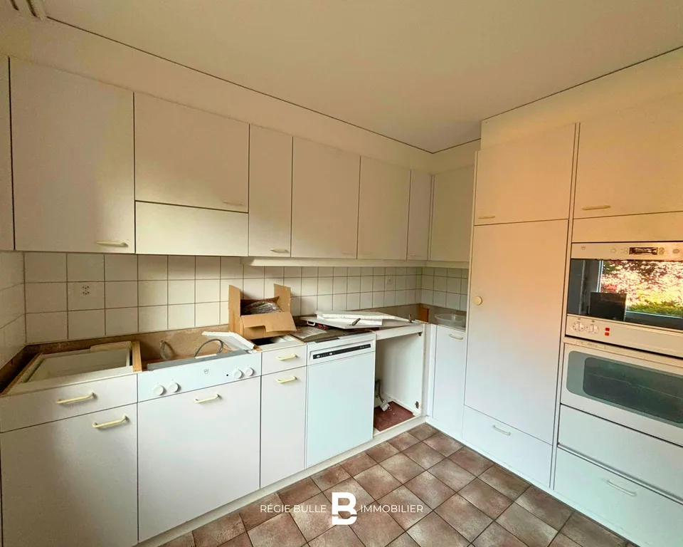 Bel appartement de 4,5 pièces avec jardin privatif