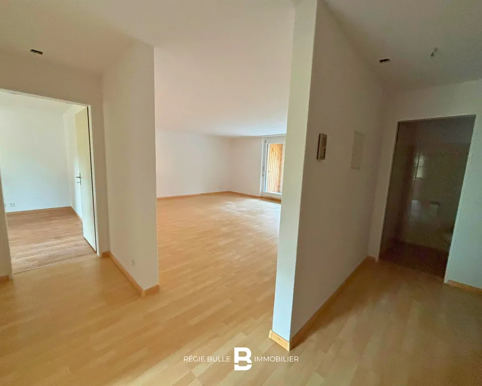 Bel appartement de 4,5 pièces avec jardin privatif