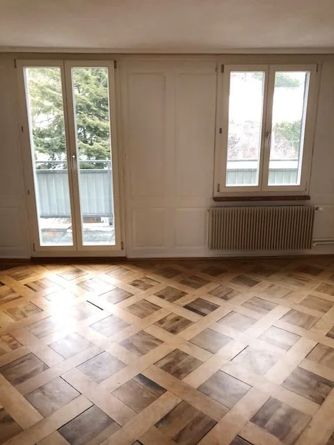 grosszügige 4 Zimmer-Wohnung mit super Aussicht, zwei Balkone und renoviertem Bad
