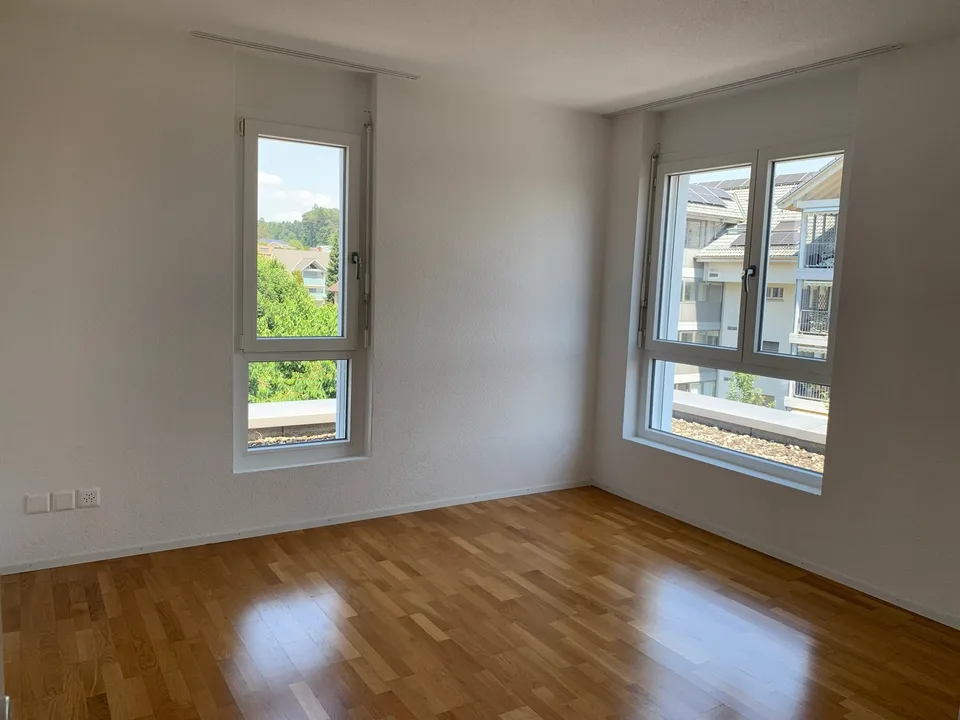 Moderne Attikawohnung mit grosser Terrasse in Bützberg