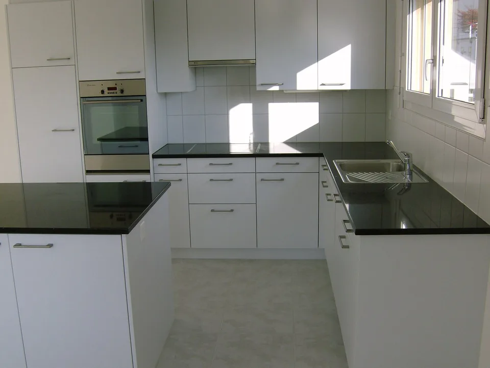 Bright 4.5 room apartment