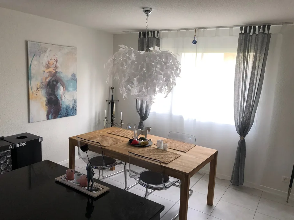 Bright 4.5 room apartment