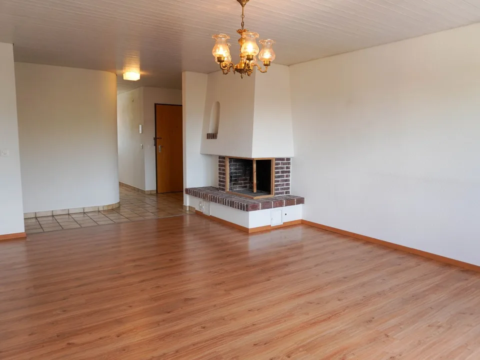 Central living in Wohlen: Bright 3½-room apartment with balcony
