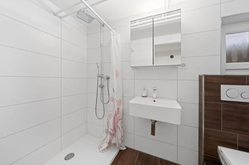Casa a schiera di stile bungalow di 6,5 locali con giardino a Däniken - vantaggiosa in termini di tasse