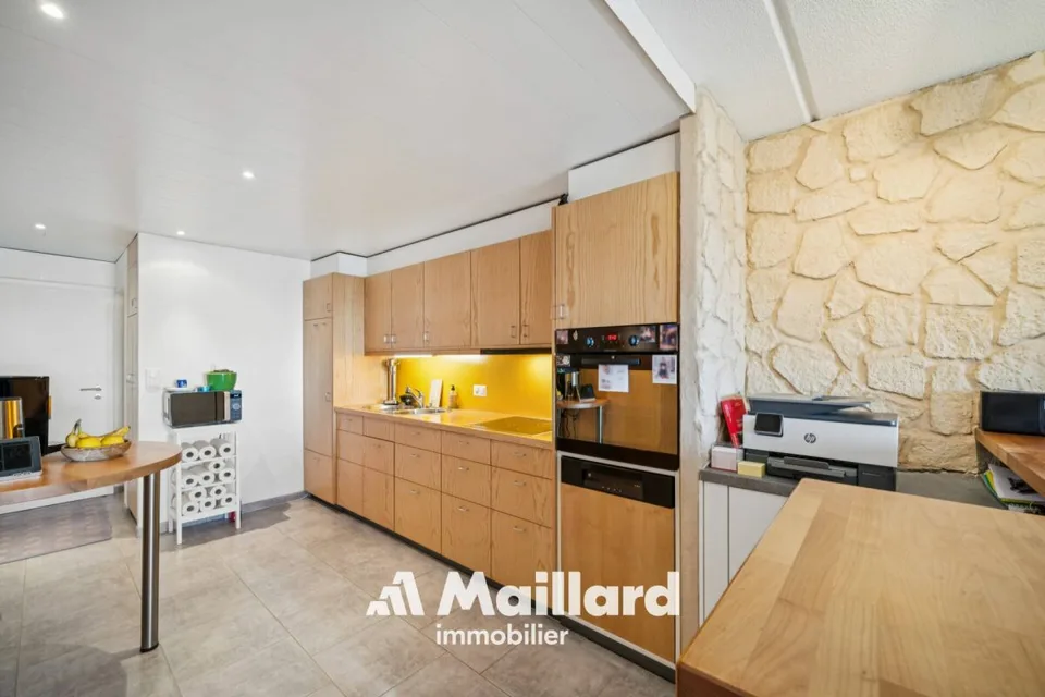 OHNE HITZE ! Schönes 3.5-Zimmer-Apartment in Les Rasses