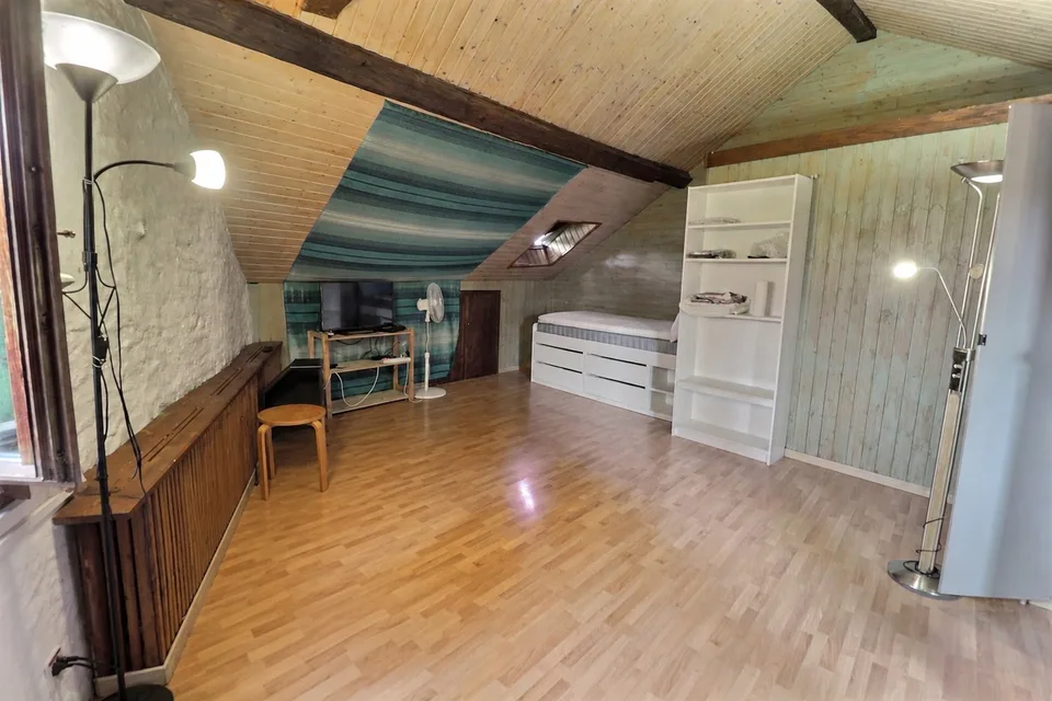 Grande maison idéalement située en viager semi occupé sans rente
