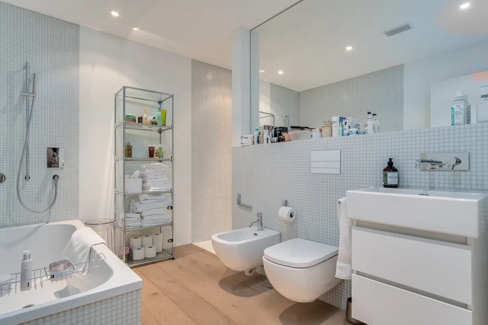 Appartement moderne 2.5 pièces avec certificat Minergie dans un quartier calme à Zurich-Witikon