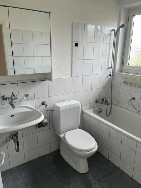 Beautiful and spacious 4 1/2 room apartment in a good location