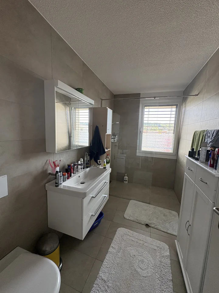 Appartement en attique moderne 4.5 pièces avec grande terrasse