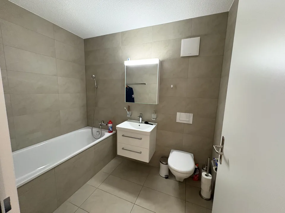 Appartement en attique moderne 4.5 pièces avec grande terrasse