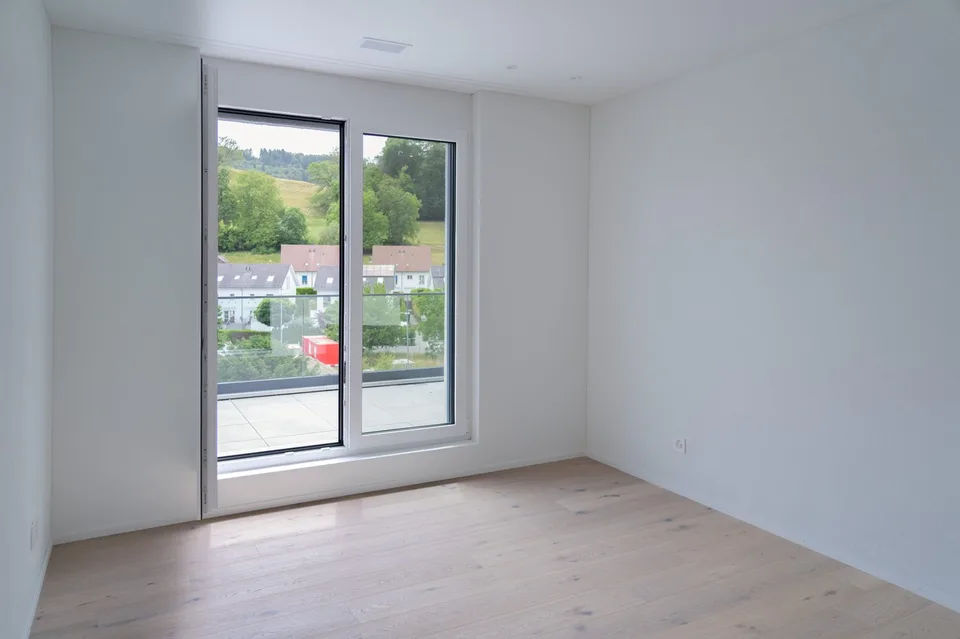 2.5-Zi.-Attika mit 78.5 m² Terrasse - urban wohnen, Killwangen