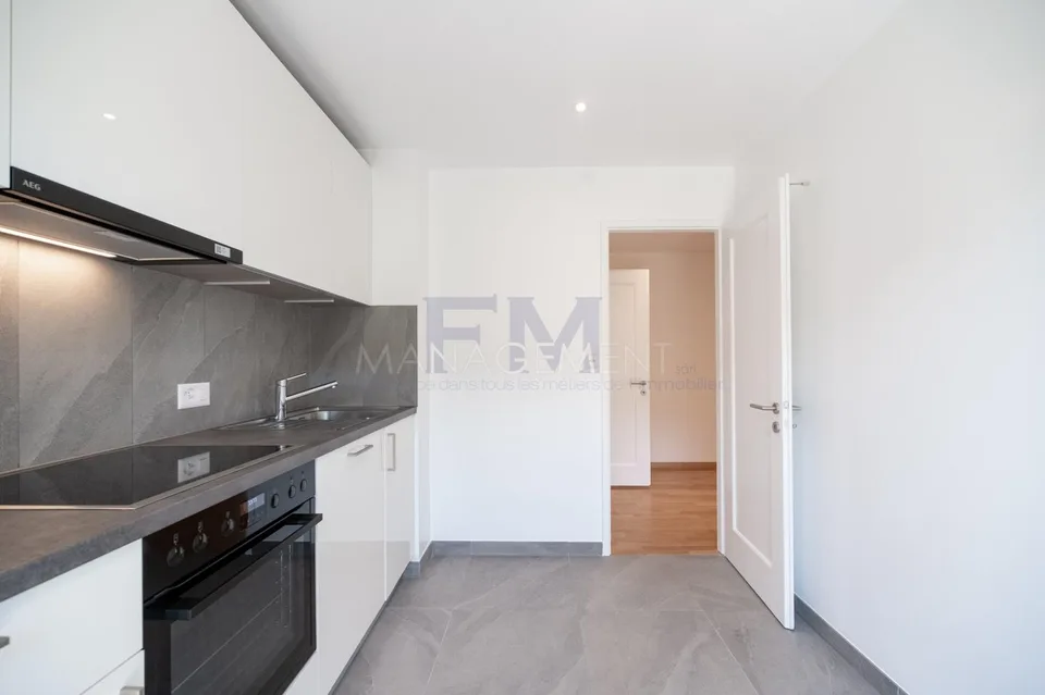 Avenue Petit-Senn ? 3 pièces d'env. 44 m² au rez-de-chaussée