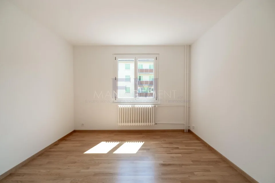 Avenue Petit-Senn ? 3 pièces d'env. 44 m² au rez-de-chaussée