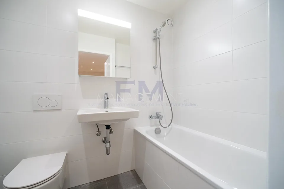 Avenue Petit-Senn ? 3 pièces d'env. 44 m² au rez-de-chaussée