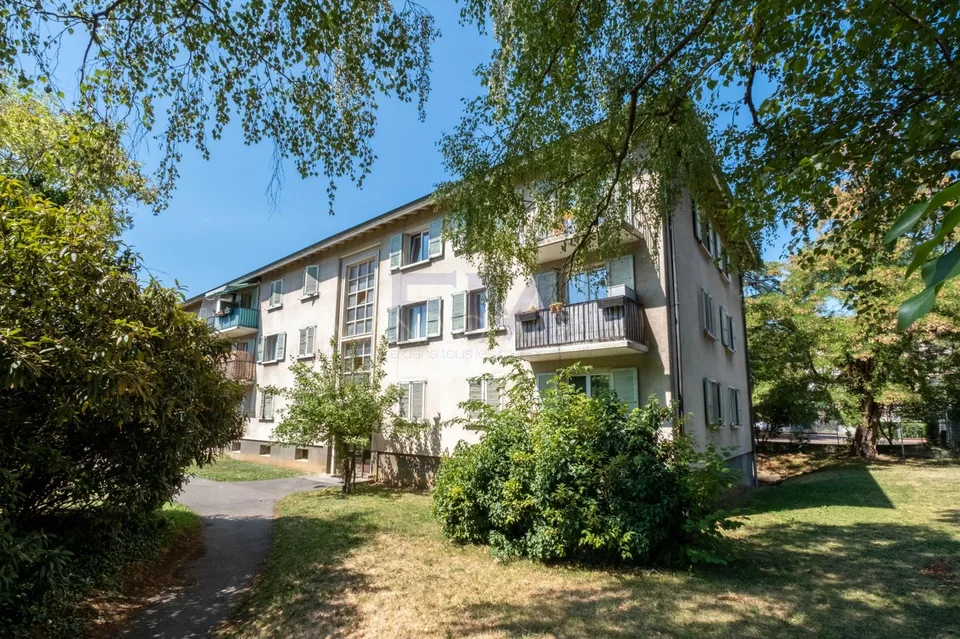 Avenue Petit-Senn ? 3 pièces d'env. 44 m² au rez-de-chaussée