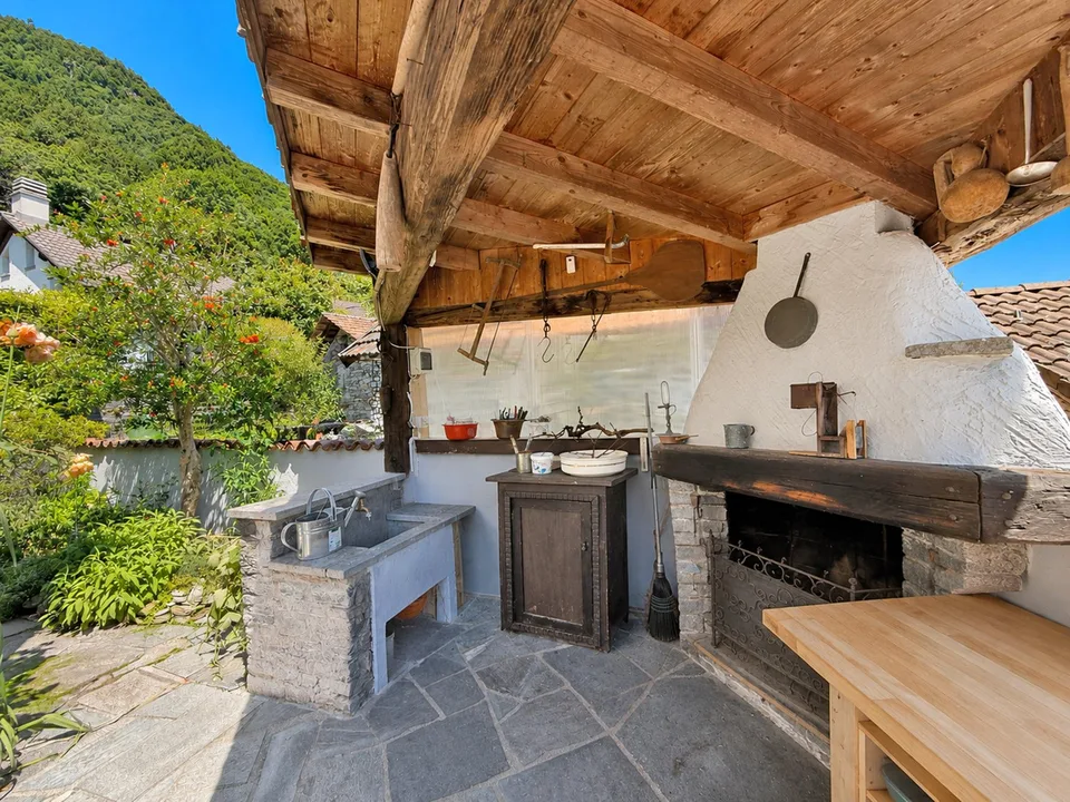 Zweitwohnsitz - Charmantes typisches Tessiner Haus/Rustico