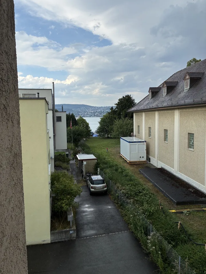 WG-Zimmer mit Seeblick und eigenem Bad