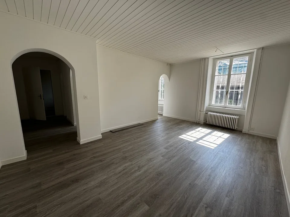 Charming 4-room apartment in an old building on Bireggstrasse, Lucerne