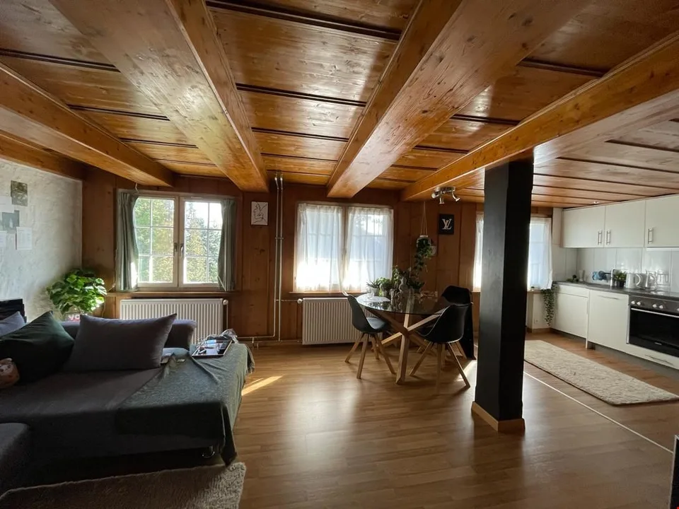 Charmante 2.5-Zimmer-Wohnung im Herzen von Arbon