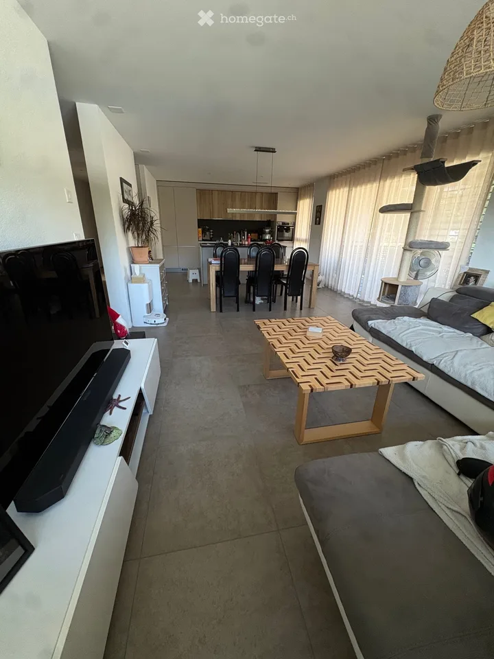 A convenir  Magnifique appartement 4.5p. immeuble récent