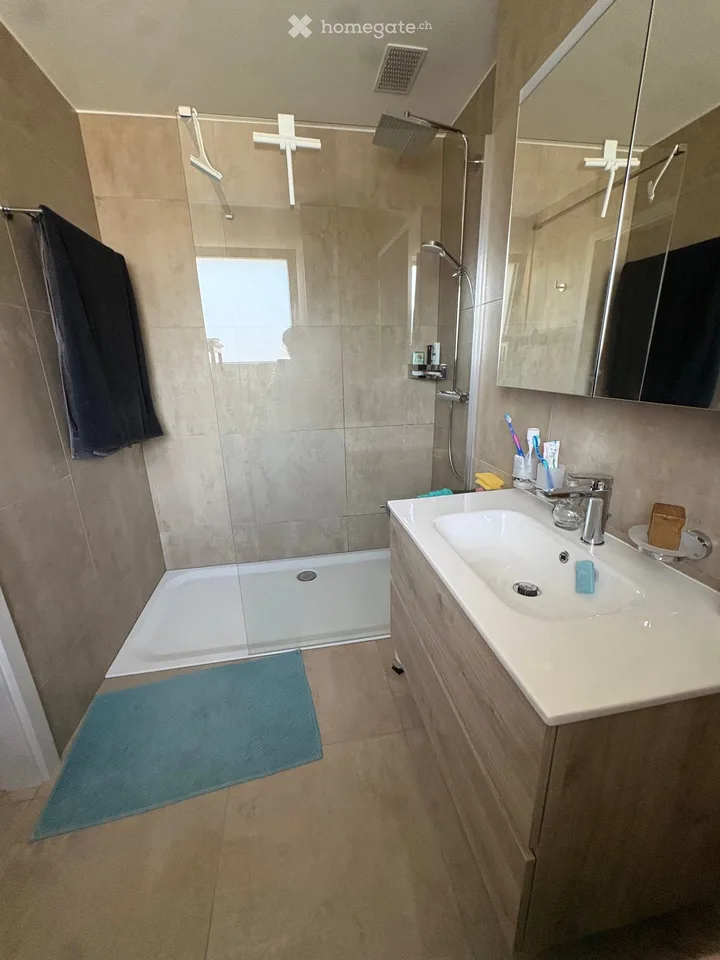 Zu vereinbaren, wunderschöne 4.5-Zimmer-Wohnung in einem neuen Gebäude