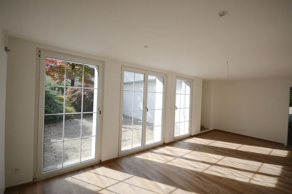 Tolle 2.5-Zimmer-Soussol-Wohnung in Villa in Aarburg