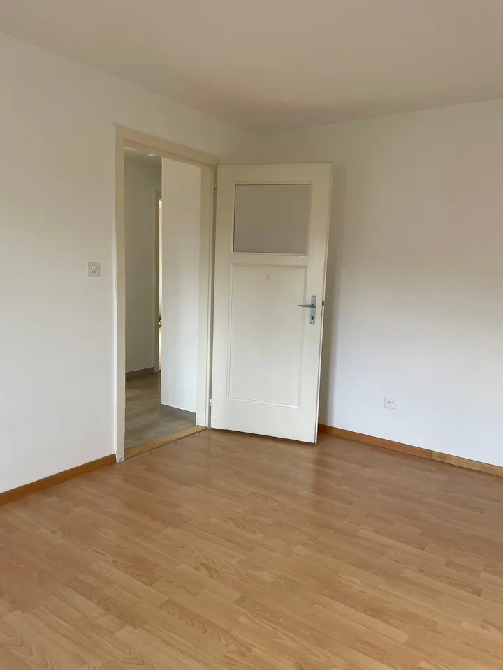 👑 Residenza 3 locali a Wünnewil-Flamatt – una storia di luce, pace e qualità della vita