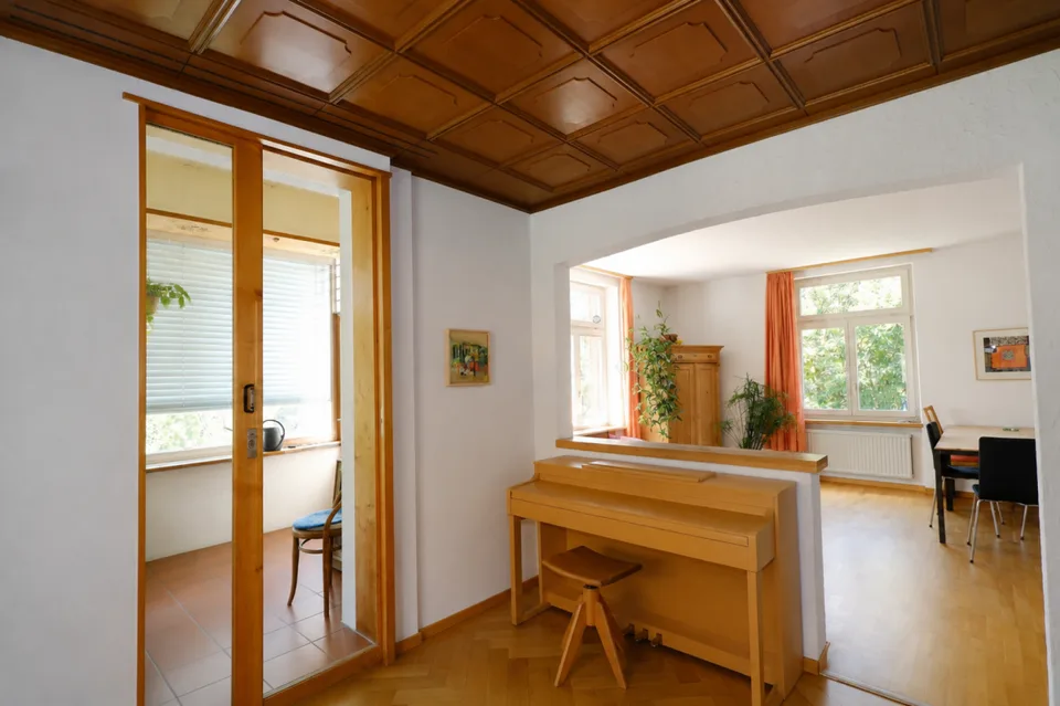 GROSSEN IMMOBILIEN - Casa unifamiliare a sé stante con laboratorio, atelier o studio