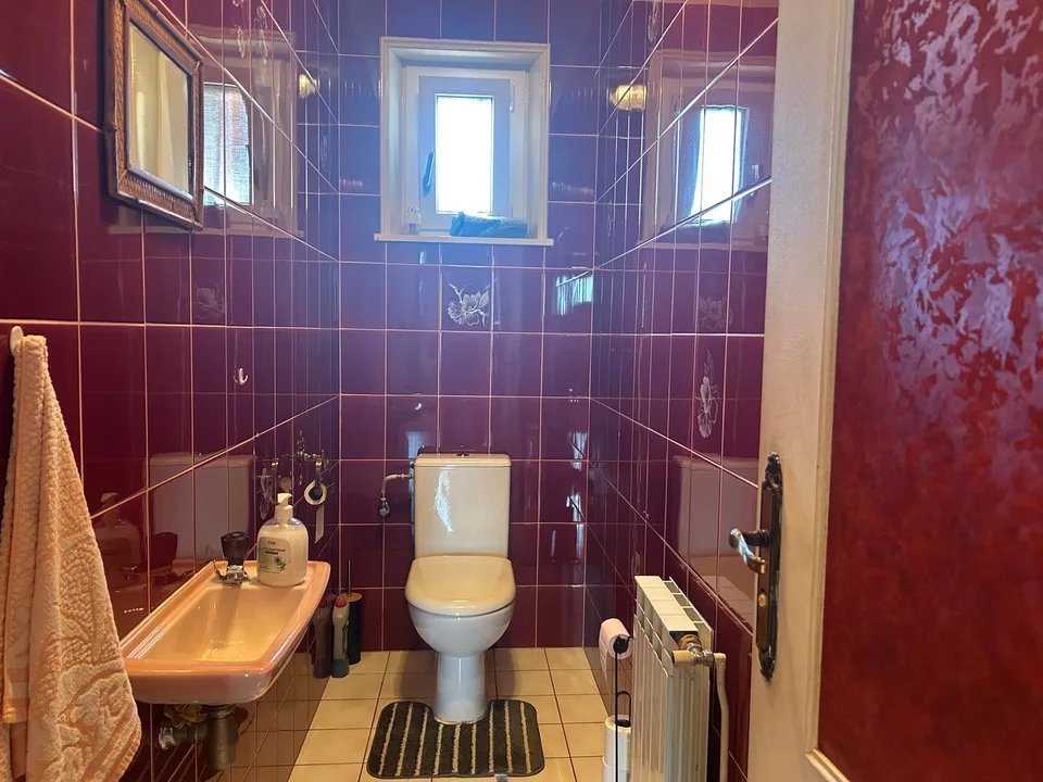 7.5-Zimmer-Landhaus mit 1 ha Grundstück in Monthureux-sur-Saône (FR) nähe Basel und Boncourt
