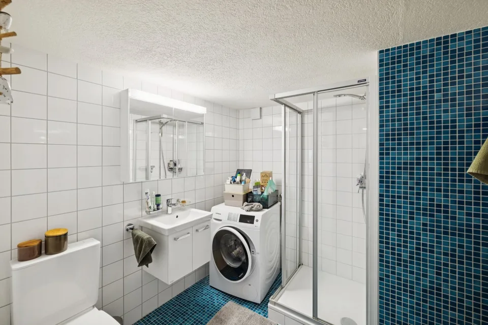 Rental building with 3 apartments near Sion