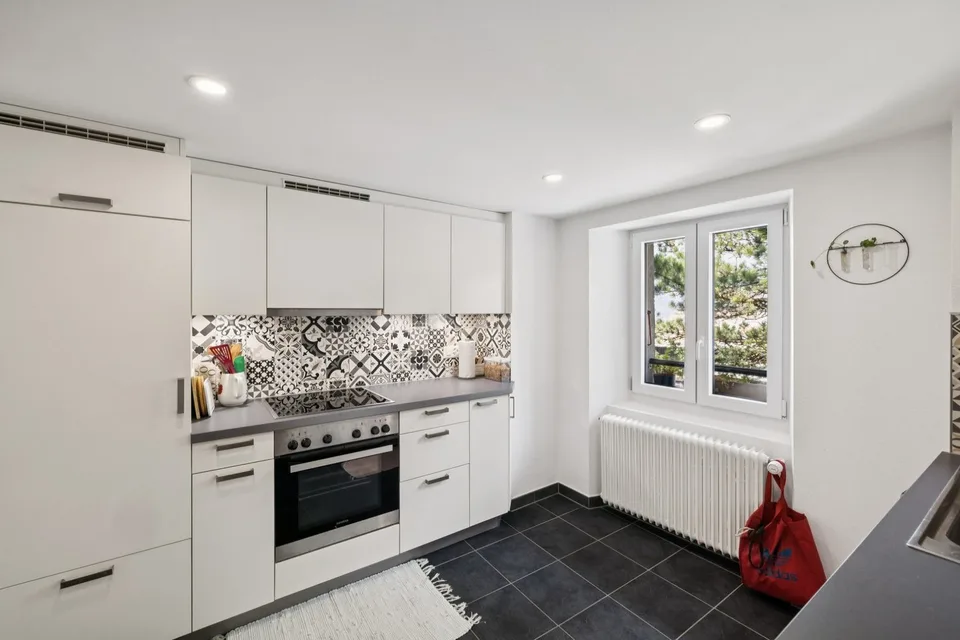 Rental building with 3 apartments near Sion