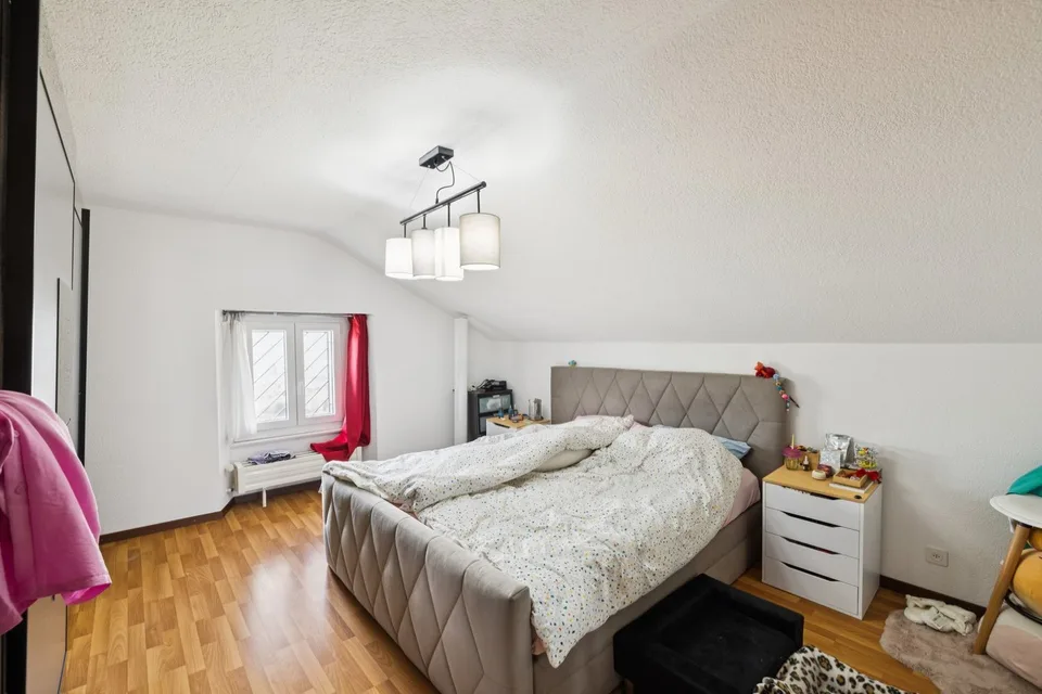 Rental building with 3 apartments near Sion