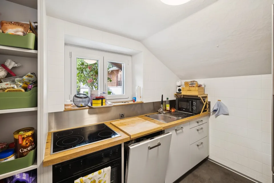 Rental building with 3 apartments near Sion
