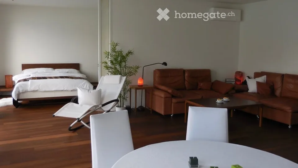 Appartamento di 2½ locali con vista lago e montagna a Brunnen (cantone di Svitto)