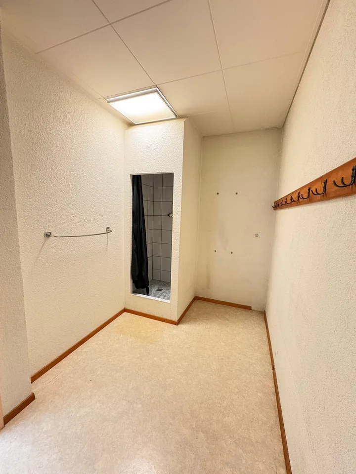 Bureaux/locaux 102-402 m², haute visibilité - La Chaux-de-Fonds