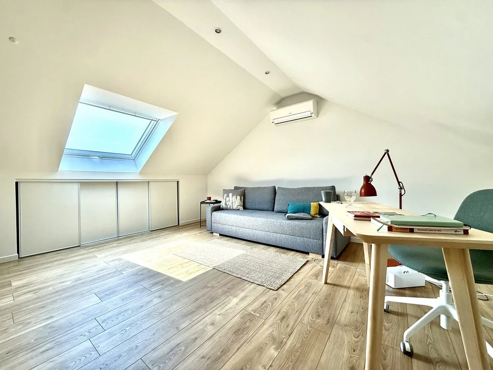 Duplex eccezionale in un ambiente verde, con terrazza e senza vicini