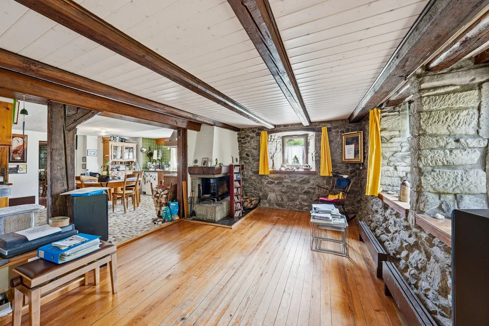 Einfamilienhaus mit 9,5 Zimmern in Villars-Mendraz