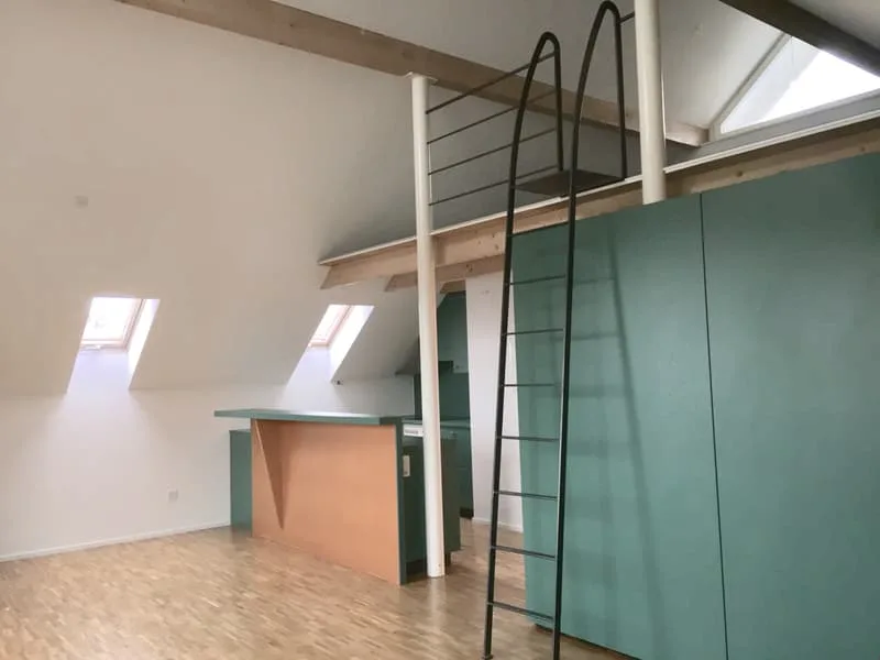 La Vostra Opportunità di Investimento - Due Case Familiari con 5 Appartamenti e 1 Locale Commerciale