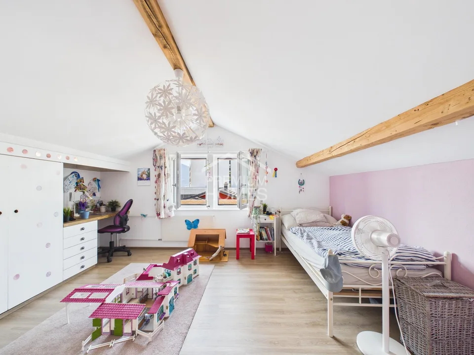WO KINDERLACHEN ZU HAUSE IST