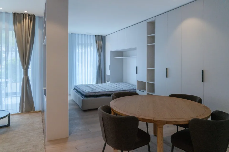 1.5-Zimmer, möbliert, Balkon - direkt am Bahnhof Killwangen