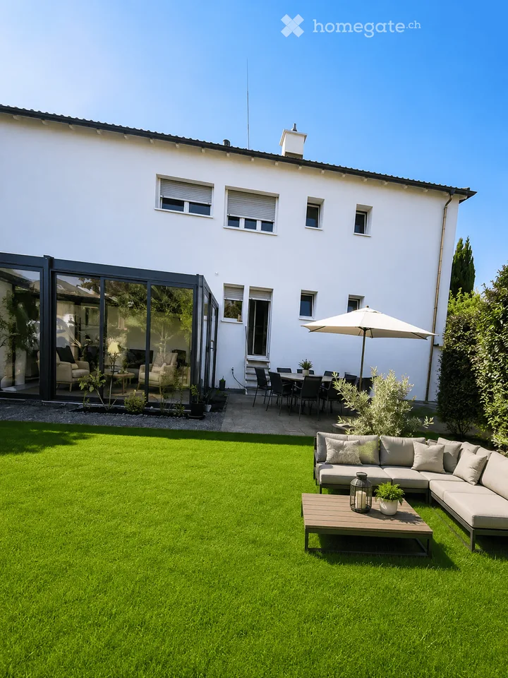 Modern renovated 4.5-room apartment with balcony and plenty of light in Dottikon AG