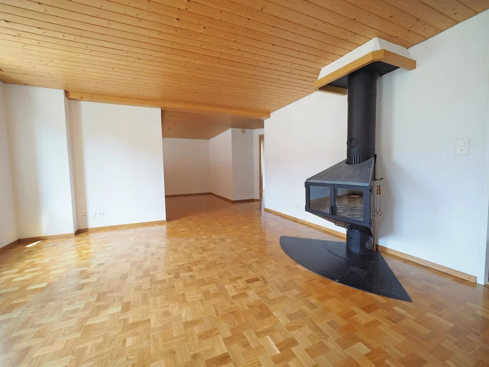 Grosszügige, heimelige 3.5-Zimmerwohnung in Biglen