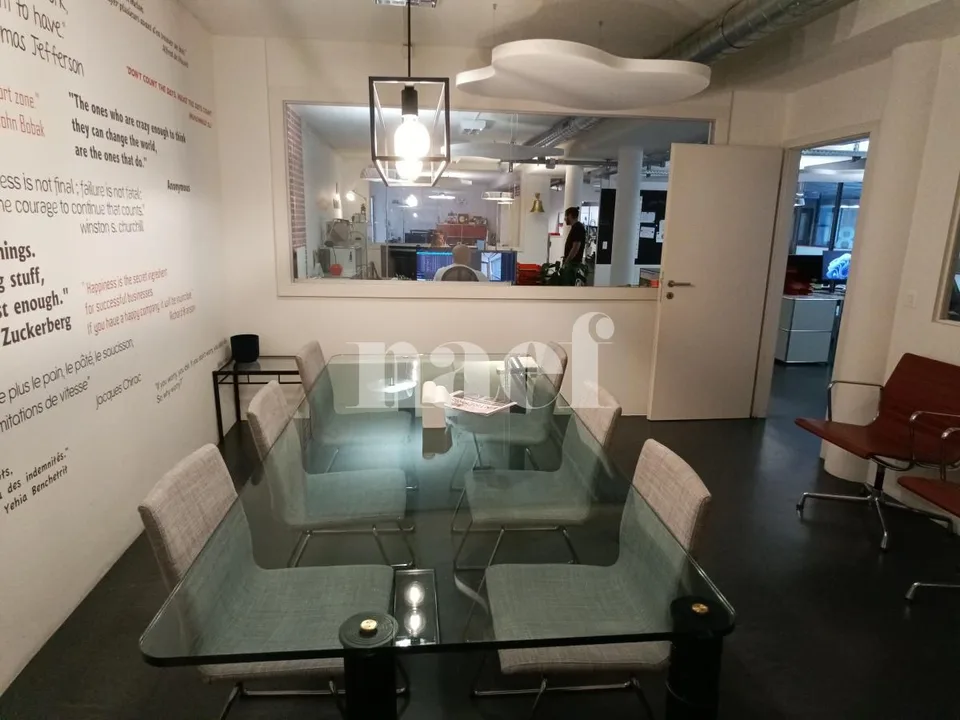 Offices of approximately 200 m² for rent near Eaux-Vives train station