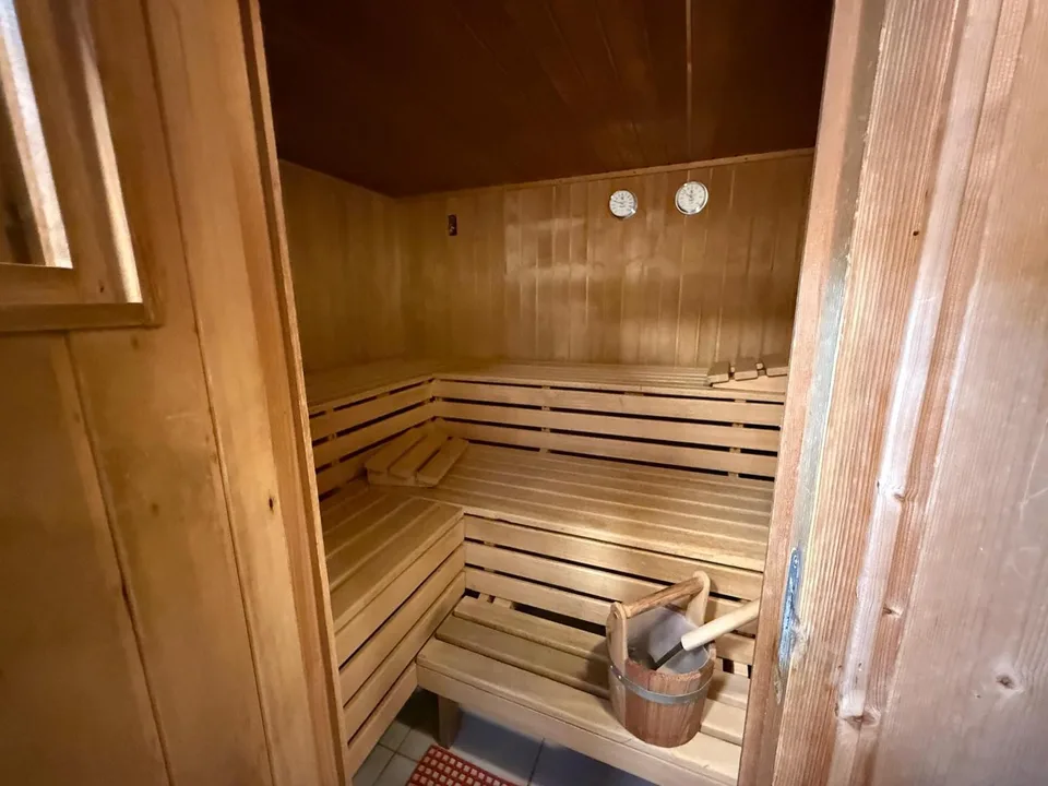 Charmante 3.5-Zimmer-Wohnung in Brunnen – sofort bezugsbereit