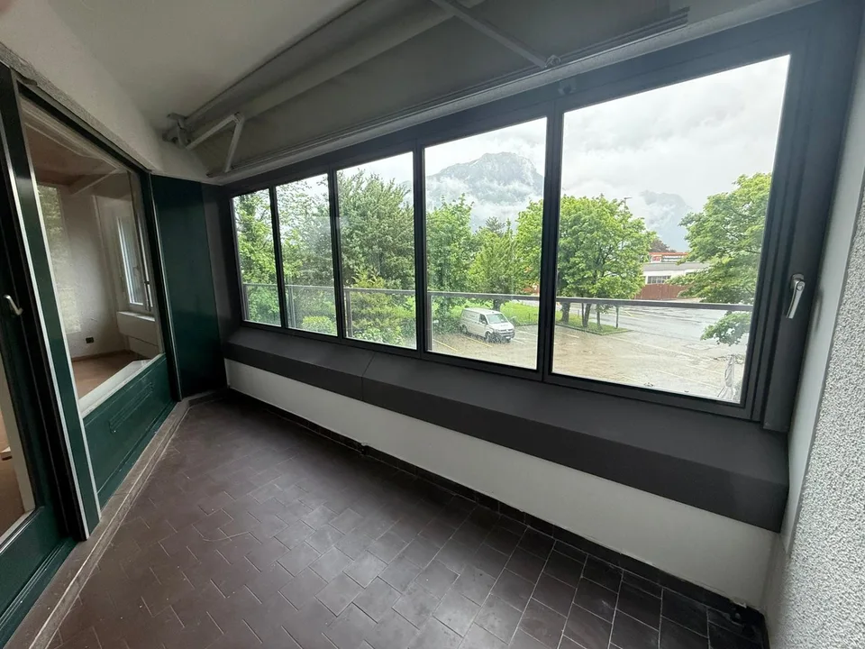 Charmante 3.5-Zimmer-Wohnung in Brunnen – sofort bezugsbereit