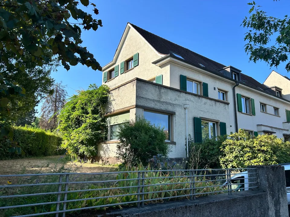 Maison individuelle de 6,5 pièces près de l'arrêt de tram Burgstrasse à Riehen