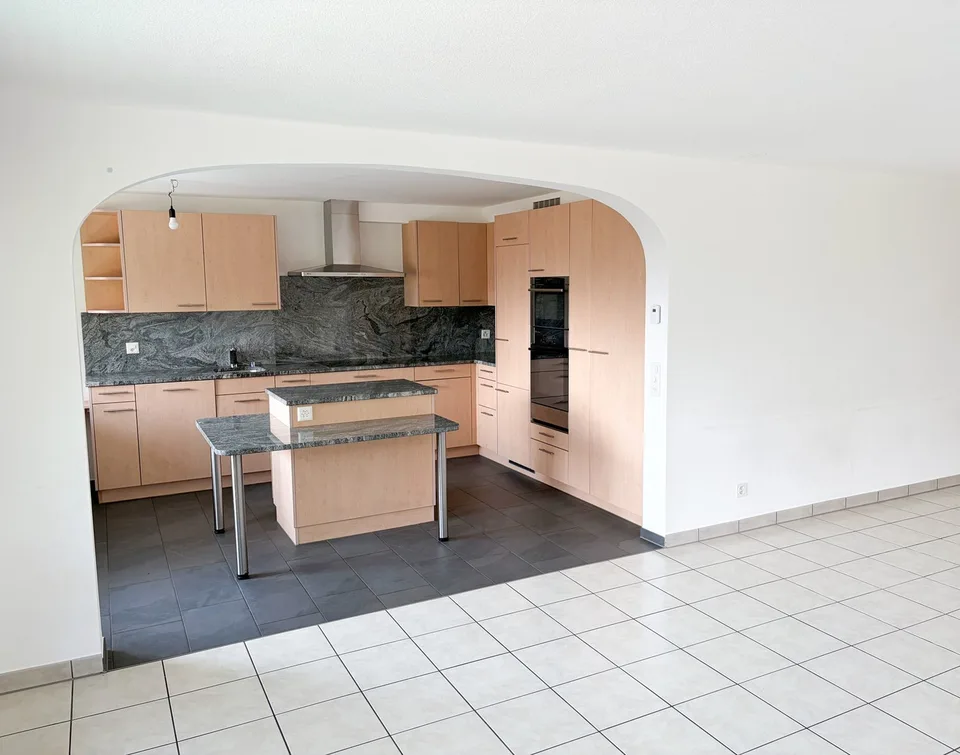 Charming 4.5-room apartment with mountain panorama in Laax