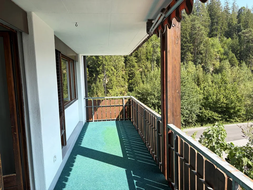 Charming 4.5-room apartment with mountain panorama in Laax