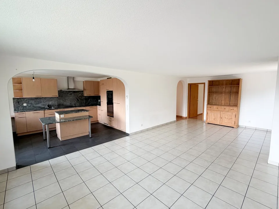 Charming 4.5-room apartment with mountain panorama in Laax